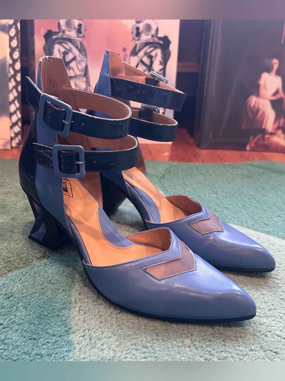 Fluevog LIKE NEW Modern Living Slant blue/patent 2-strap buckle heel-9.5 (fit 9)